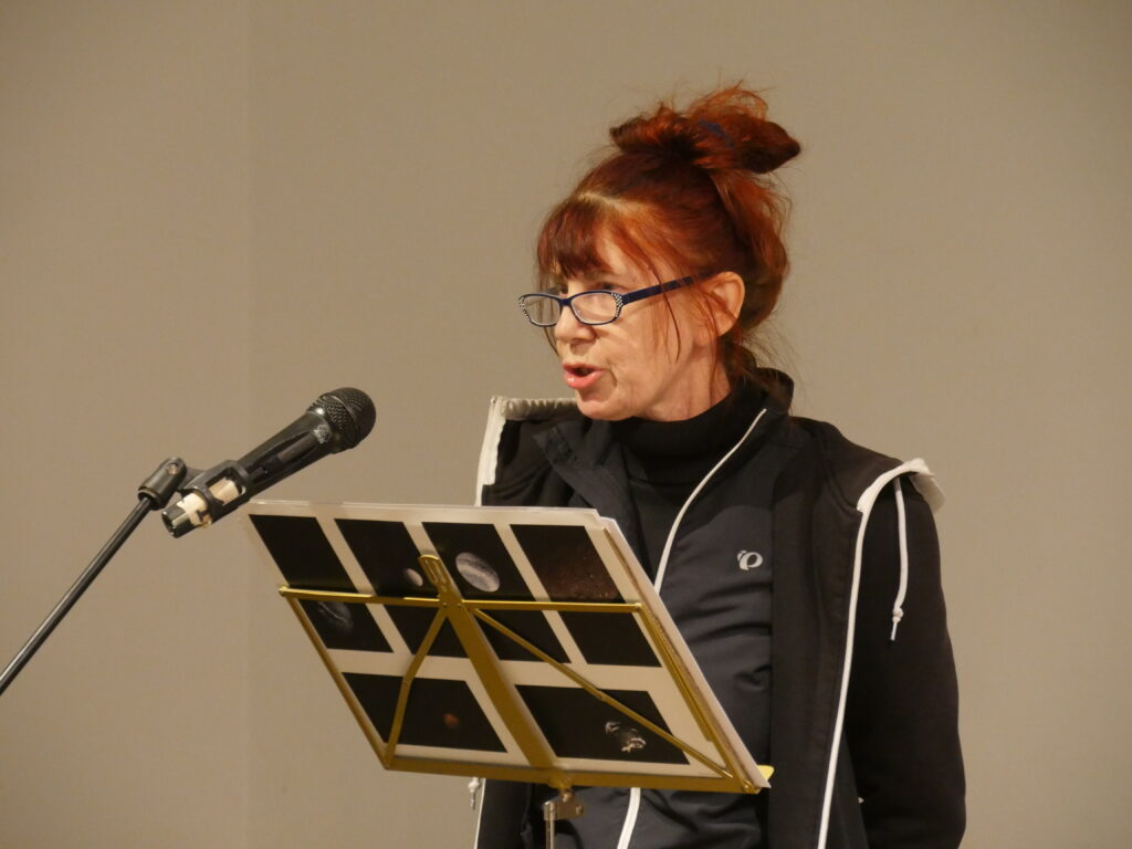 Elisa Asenbaum Lesung bei der Poesiegalerie am 11.11.23