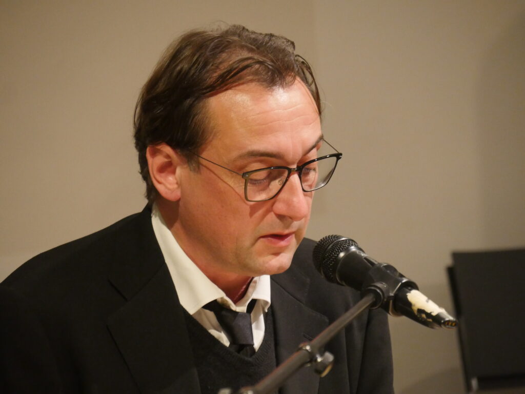 Xaver Bayer liest aus "Poesie" bei der Poesiegalerie 2023 am 10.11.23