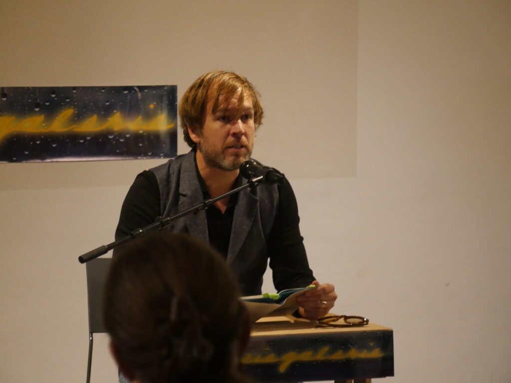 Peter Clar bei seiner Lesung am 1.Tag der Poesiegalerie 2025