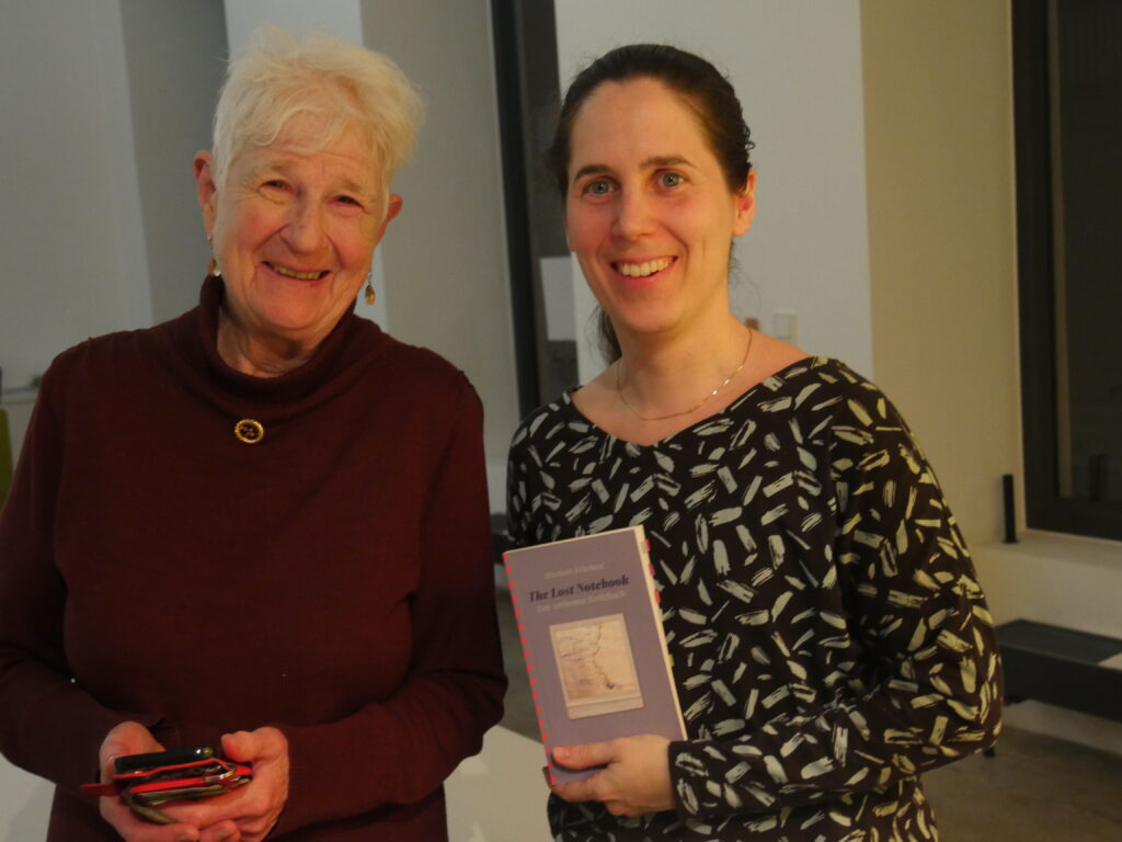 Die New Yorkerin Elisabeth Frischauf mit ihrer Übersetzerin Astrid Nischkauer am 1.Tagi der Poesiegalerie 2025