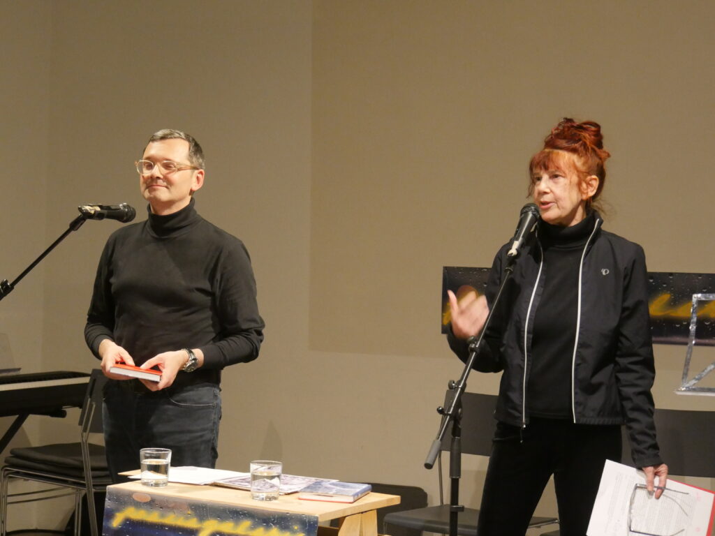 Thomas Ballhausen und Elisa Asenbaum bei der Poesiegalerie 2025